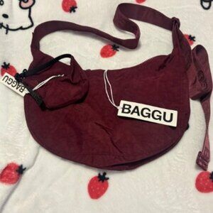 3 pc Lot UO Exclusive Oxblood Baggu Medium Crescent Bag with Keychain an…
